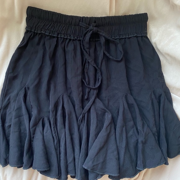 Princess Polly black mini skirt - Picture 3 of 3